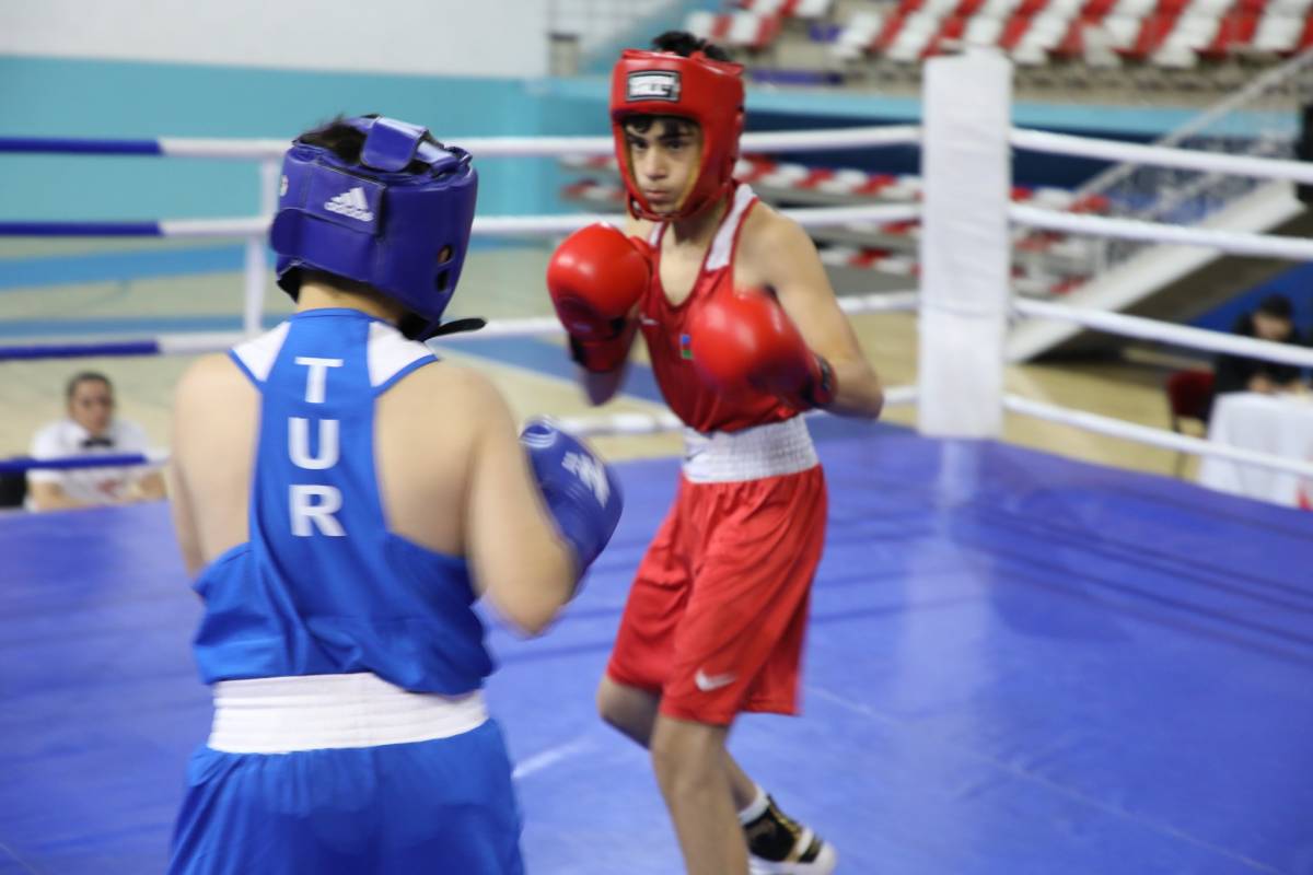 Ağrı’da Uluslararası Boks Dostluk Turnuvası başladı