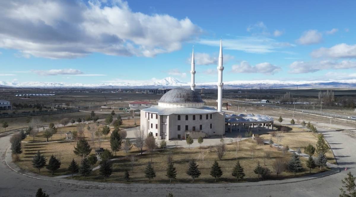 Kösedağ’ın karlı manzarası göz kamaştırdı