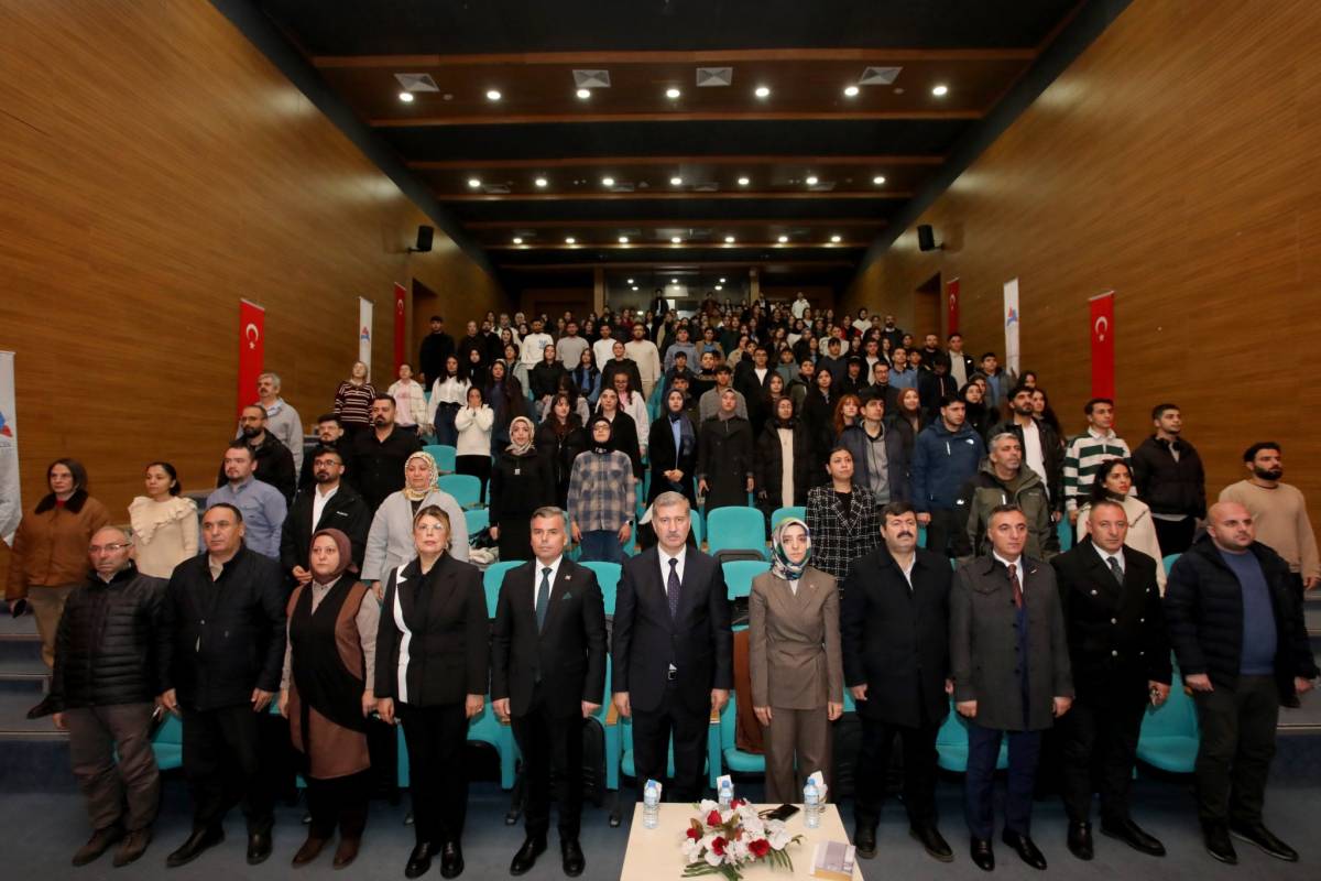 Sarıkamış Harekâtı’nın 111. yılında tarihsel gerçekler Ağrı’da ele alındı