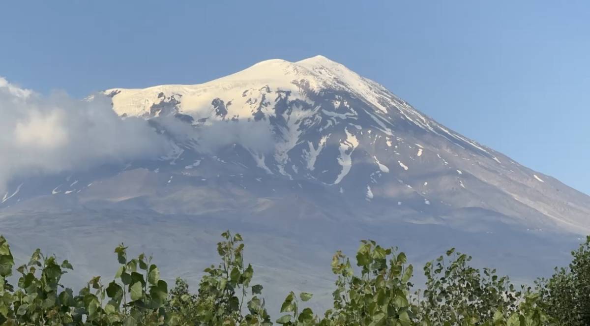 Ağrı Dağı’nda buzul alanı her geçen yıl daralıyor