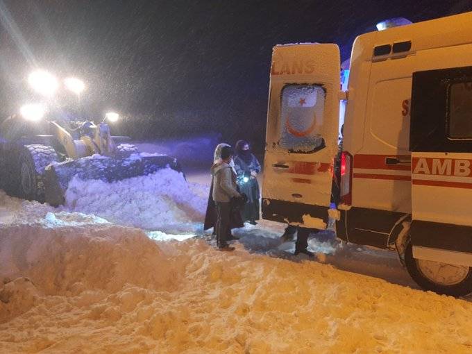 Eleşkirt’te 71 yaşındaki hasta için zamanla yarış