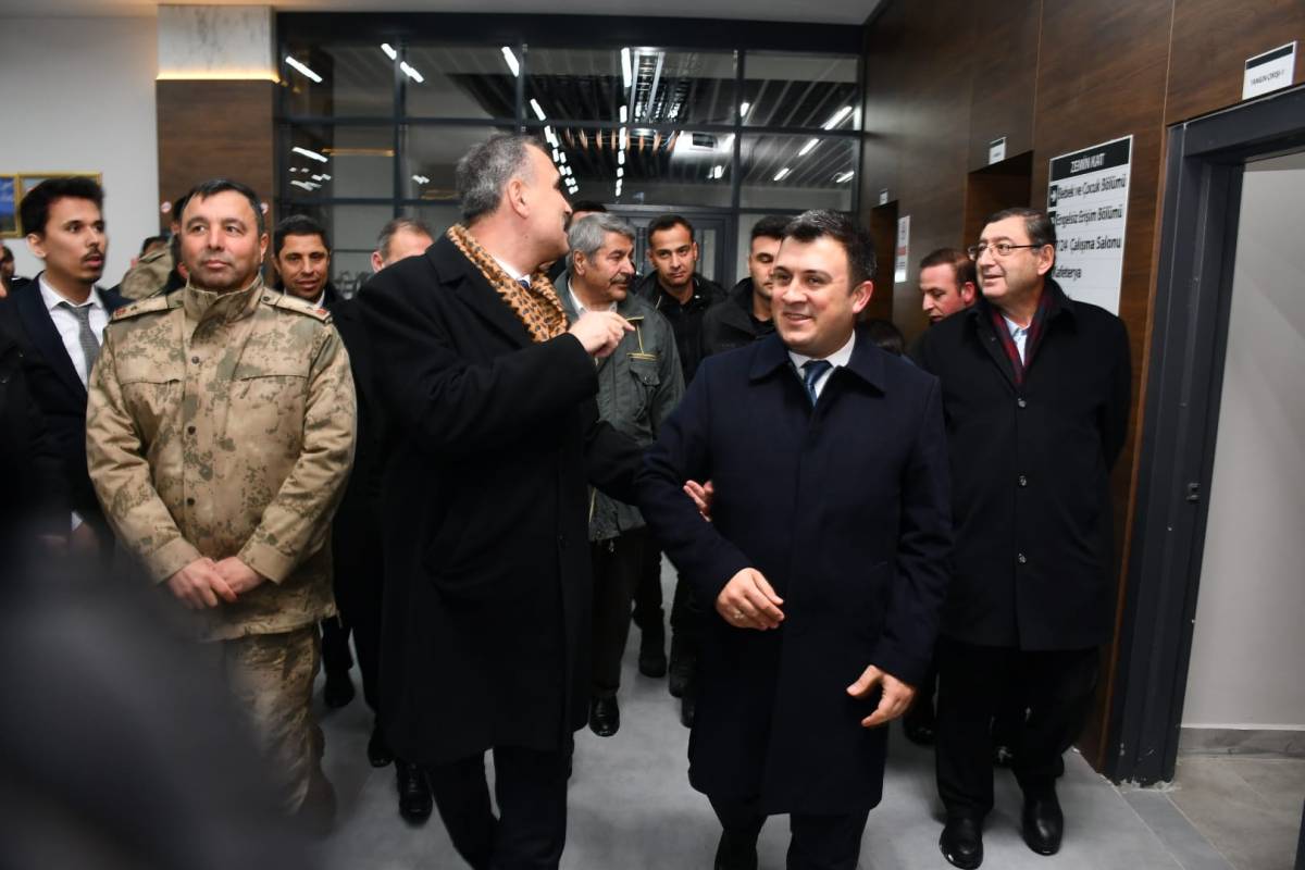 Ağrı Valisi Önder Bozkurt Patnos’ta İncelemelerde Bulundu