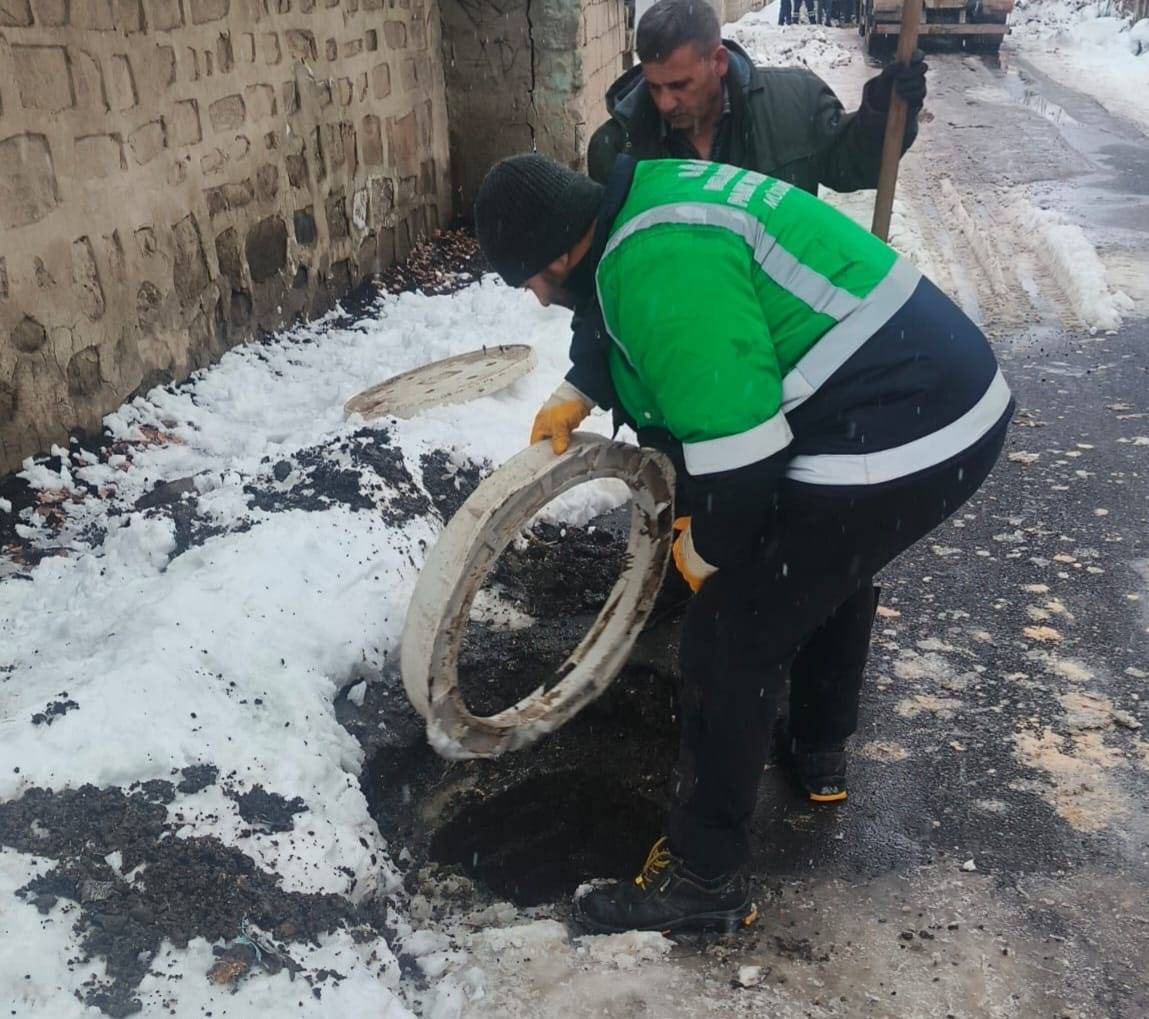 Ağrı’daki Dondurucu Soğuklara Rağmen Ekipler Sahada