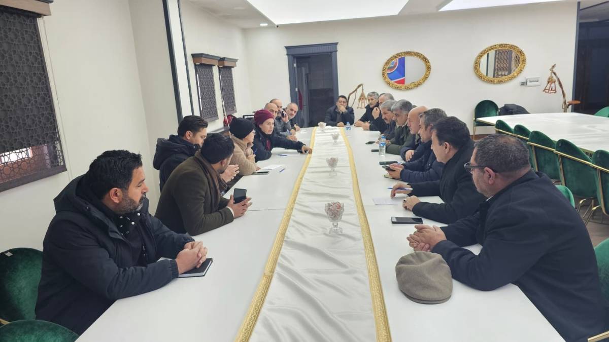 Ağrı’da Yoğun Kar Yağışına Karşı Ekipler Sahada