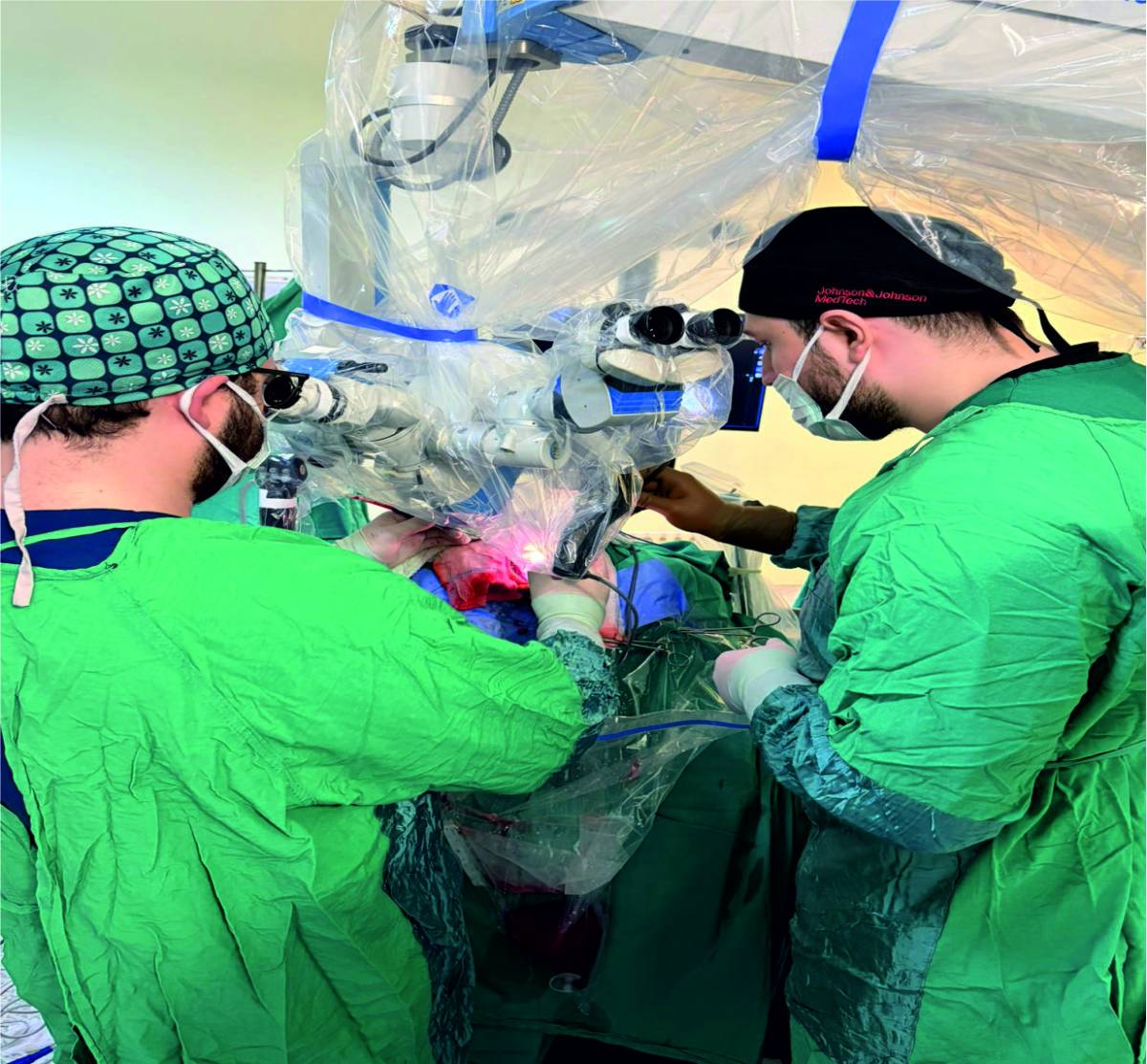 Ağrı’da Beyin Tümörü Ameliyatında Bir İlk