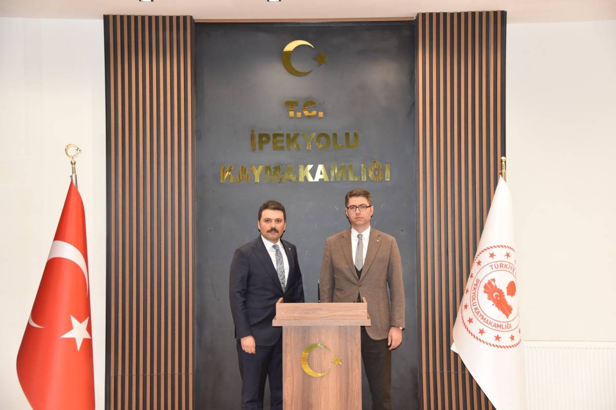 Erciş Kaymakamı Karaloğlu’ndan İpekyolu Kaymakamlığına Hayırlı Olsun Ziyareti