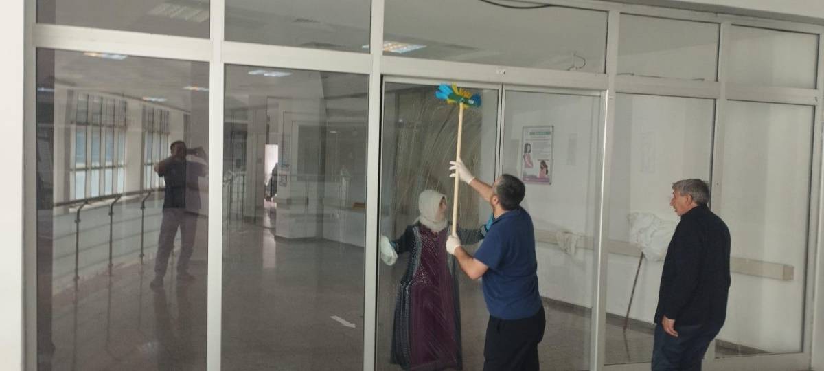 Taşdemir’in Talimatıyla Hastanede 80 Kişilik Temizlik Mesaisi