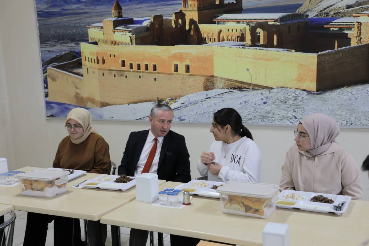 Ağrı’da Öğrenciler Üniversiteye Kamp Disipliniyle Hazırlanıyor