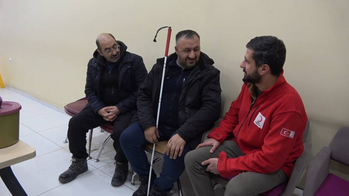 Ağrı’da görme engelli Bayram’dan insanlık dersi
