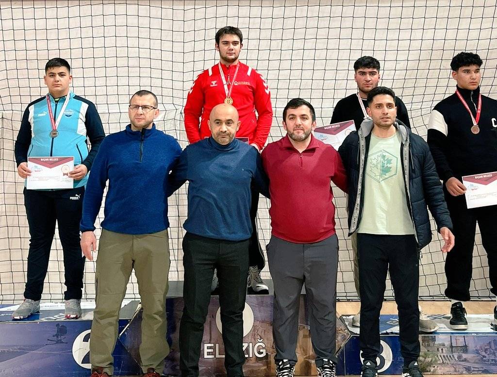 Ağrılı Sporcular Okullar Arası Güreşte Derece Yaptı
