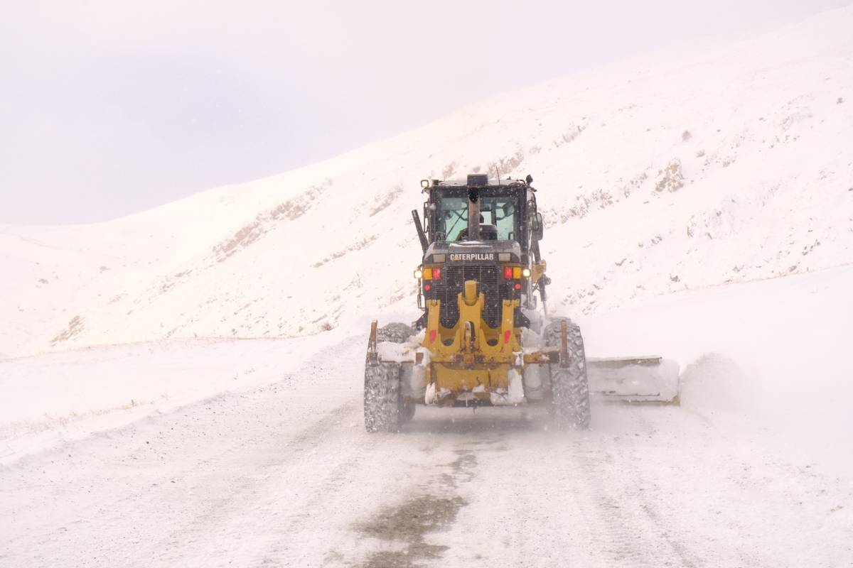 Ağrı’da 110 köy yolu ulaşıma kapandı