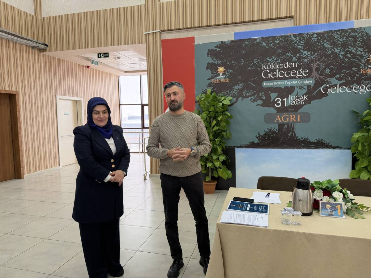 AK Parti Ağrı Kadın Kolları’ndan “Köklerden Geleceğe” Çalıştayı