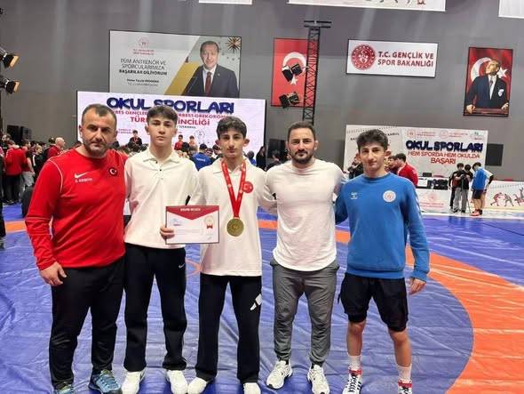 Patnoslu Emirhan Dinç Türkiye Şampiyonu Oldu