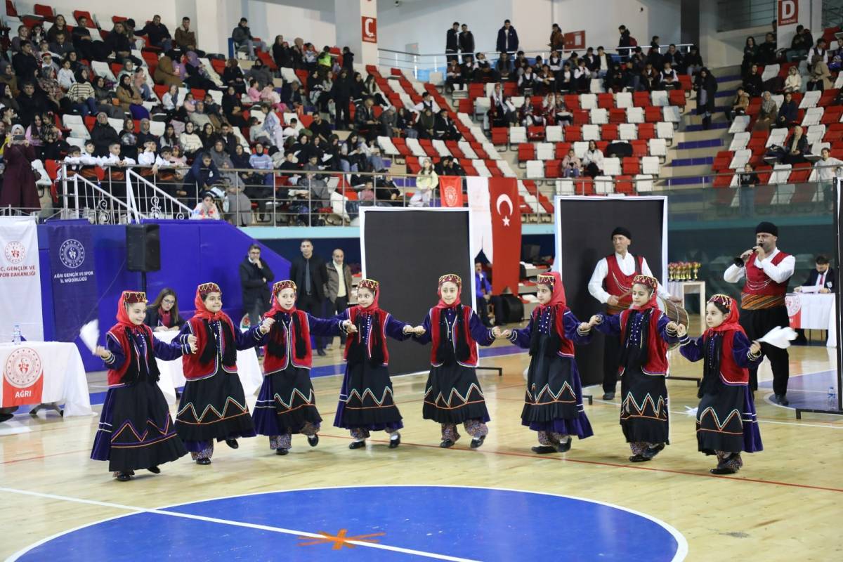 Ağrı’da Halk Oyunları İl Birinciliği Yarışmaları Tamamlandı