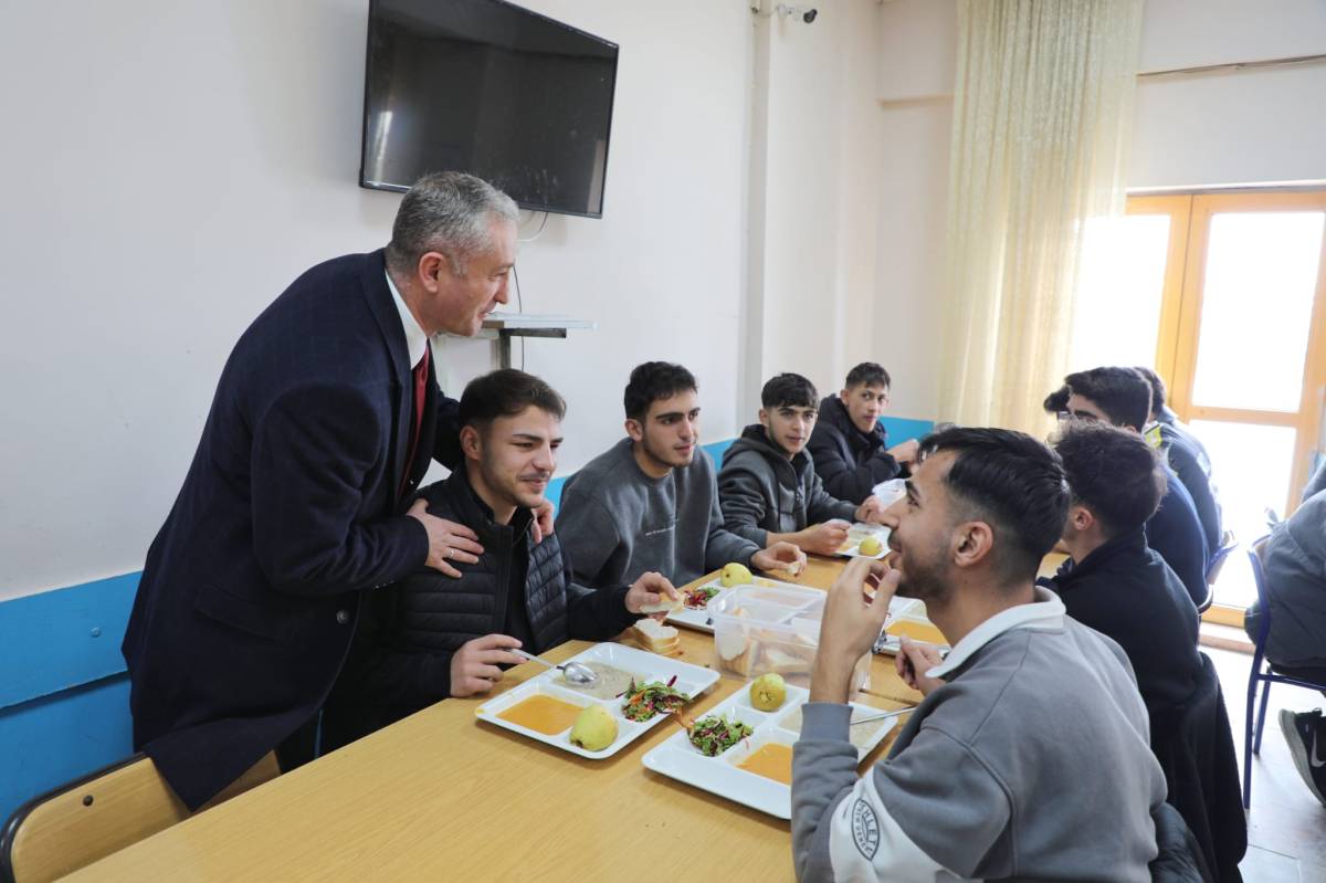 Fen ve sosyal bilimler liseleri Ağrı’da düşünceyi masaya yatırdı