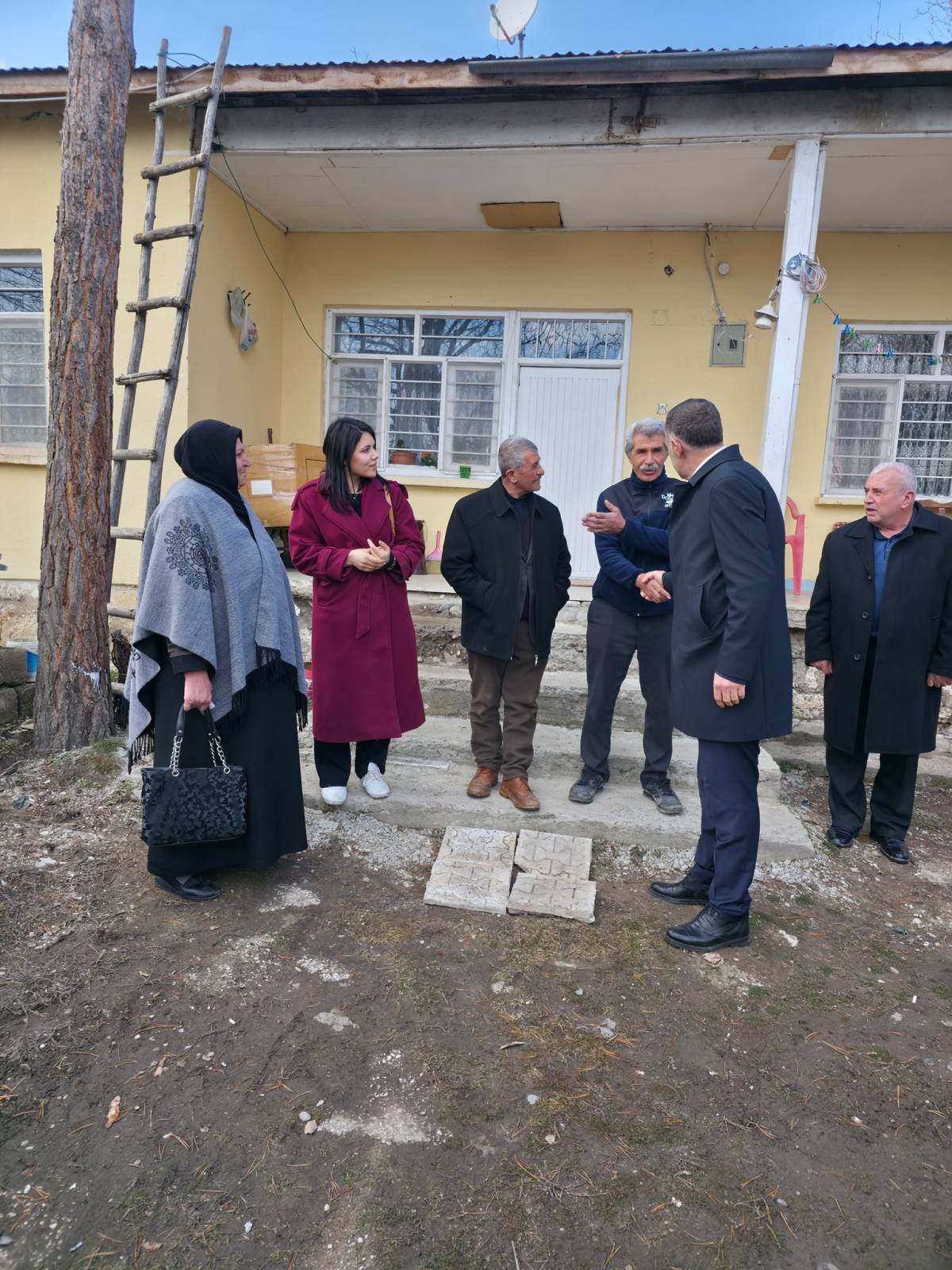 Ak Parti Erciş Teşkilatı Gölağzı Mahallesi’nde Vatandaşlarla Buluştu