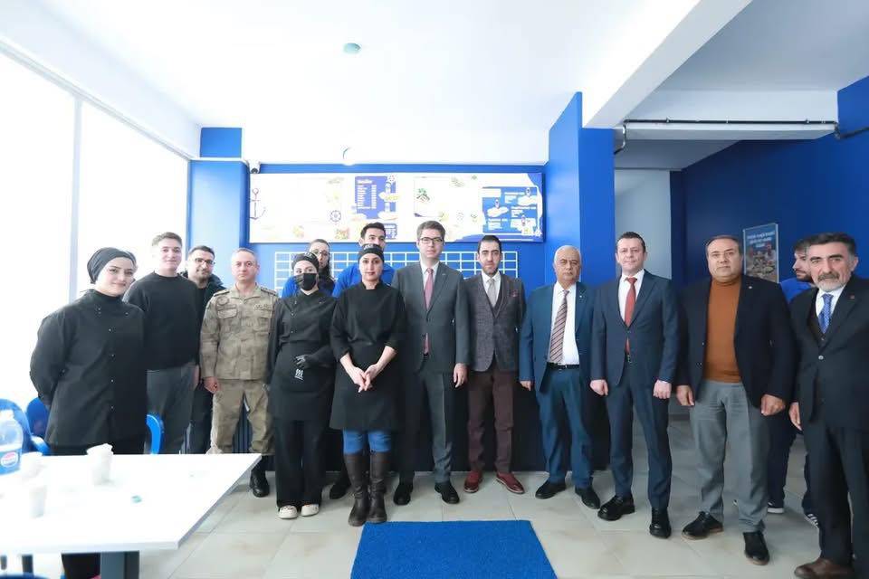 Erciş’te Hamsi Finger Hizmete Açıldı