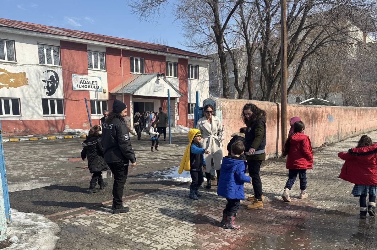 Ağrı’da okul çevrelerinde güvenlik önlemleri artırıldı