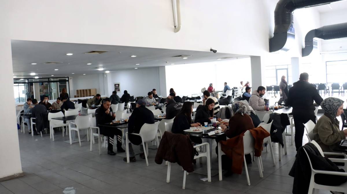 AİÇÜ’de öğrencilere Ramazan boyunca ücretsiz iftar yemeği verilecek