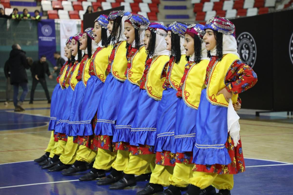 Ağrı’da Halk Oyunları İl Birinciliği Yarışmaları Tamamlandı