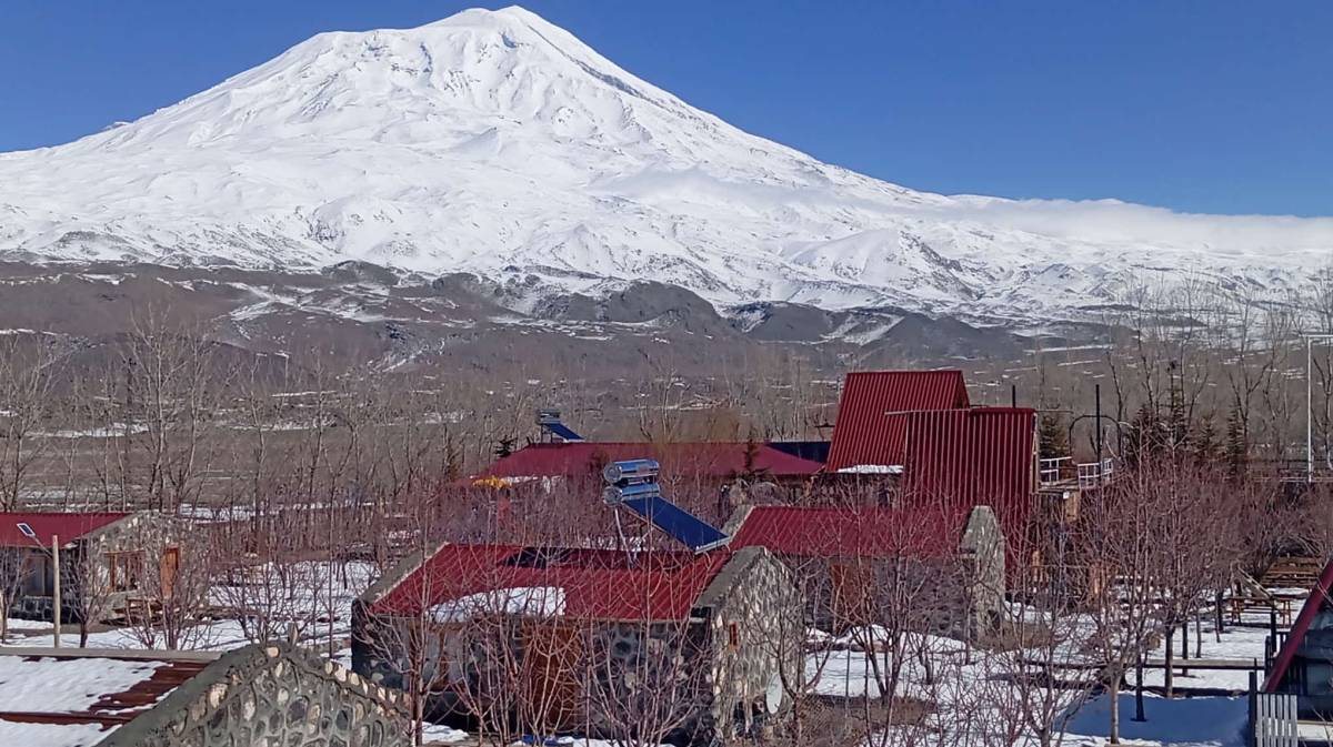 Ağrı Dağı’nın zirvesi açıldı, ortaya eşsiz manzara çıktı
