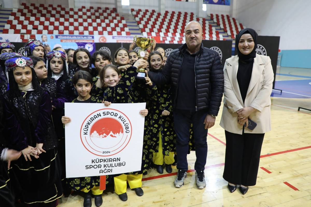 Ağrı’da Halk Oyunları İl Birinciliği Yarışmaları Tamamlandı