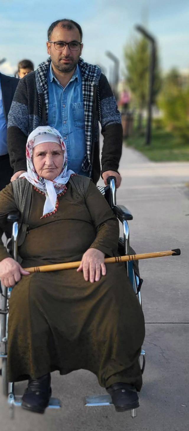 Ağrılı Yazar Barış Özmen'in Acı Günü