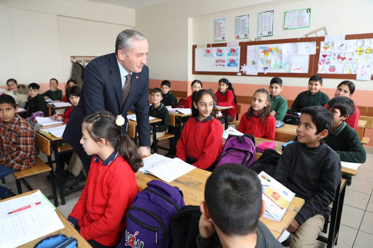 Eleşkirt’te Eğitim Yatırımları ve Projeler Görüşüldü