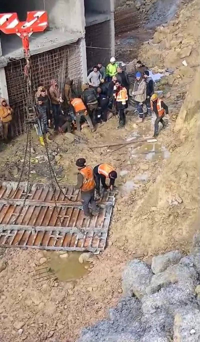 İnşaattan DÜşen Genç Yaşamını Yitirdi