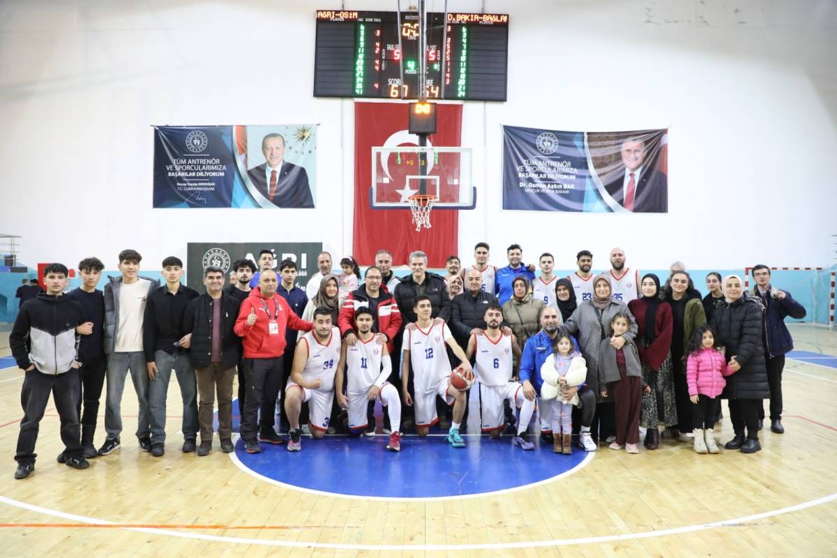 Nefes Kesen Maçta Gülen Taraf Ağrı Oldu