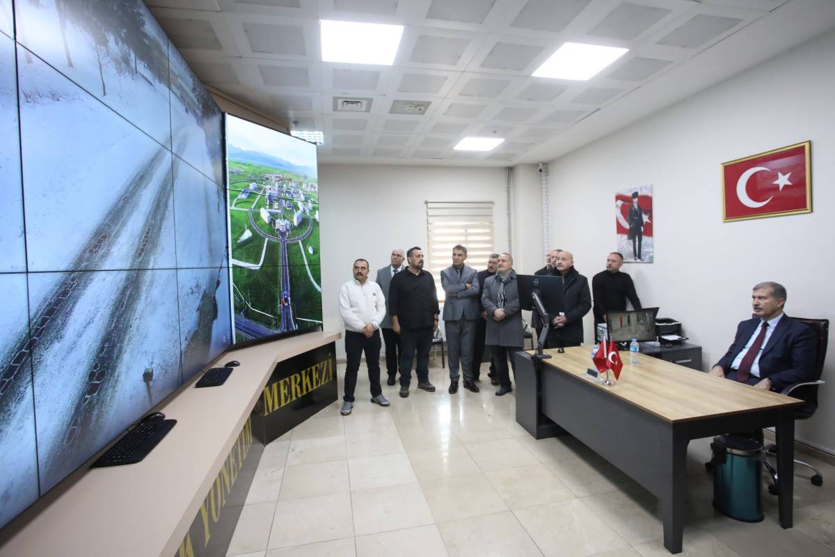 AİÇÜ’de Kampüs İzleme Odası Hizmete Açıldı