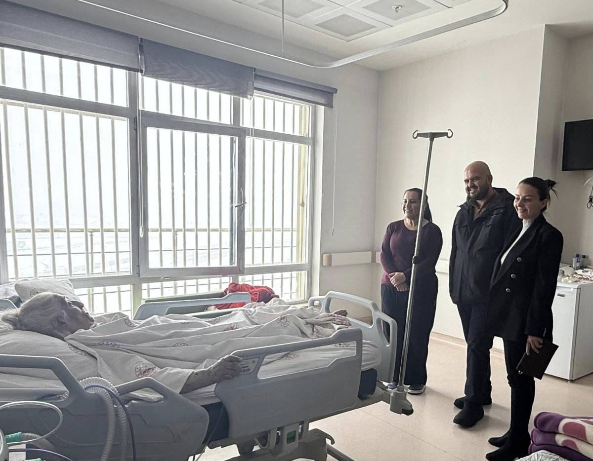 Ağrı Eğitim ve Araştırma Hastanesi’nde Hastalara Moral Ziyareti