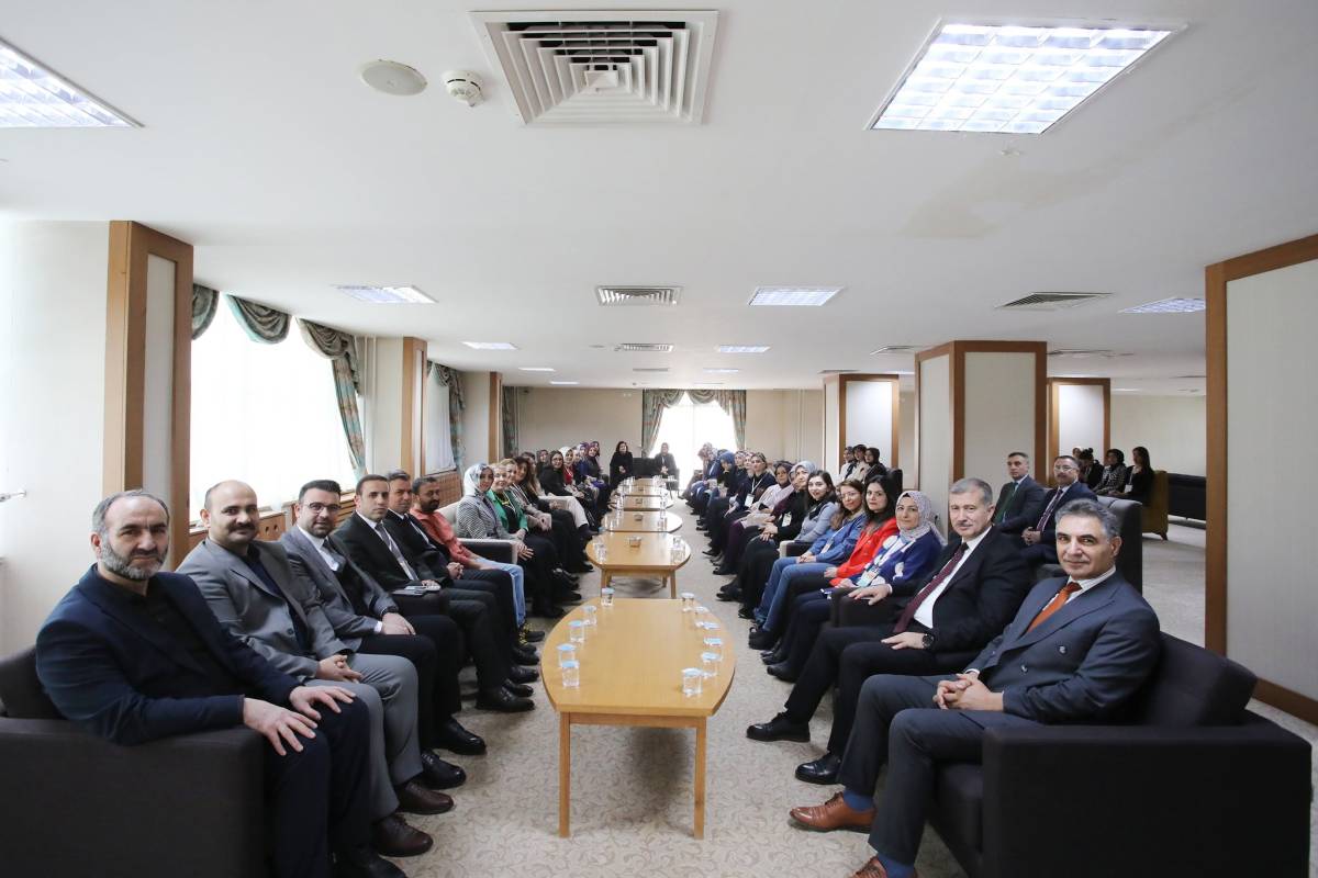 Ağrı’da Bilimde Kadınların Gücü Konuşuldu