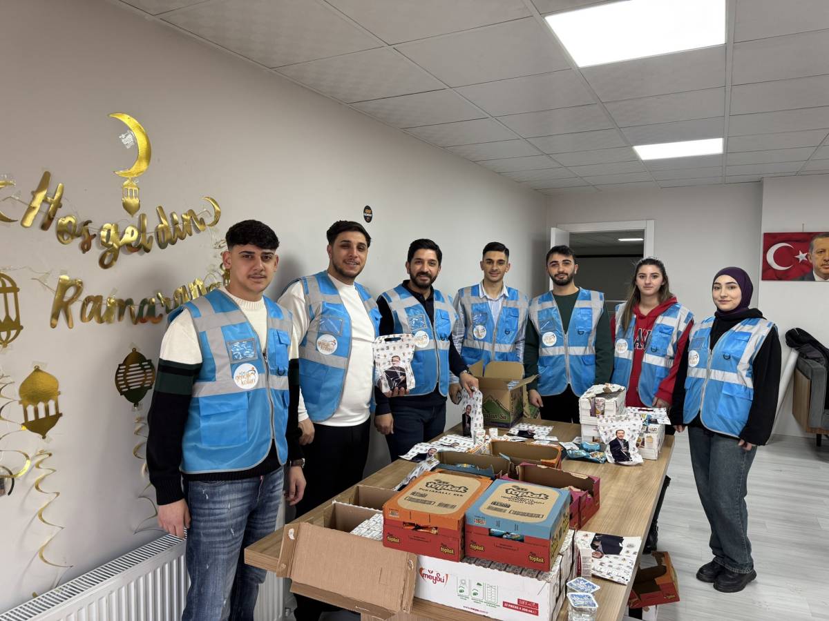 Ağrı’da AK Gençlik’ten “İftara 5 Kala” İkramı