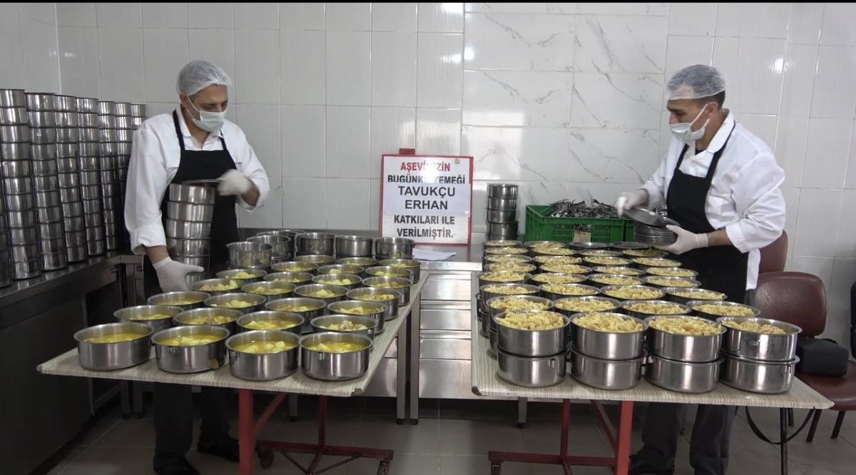 Kızılay Ağrı’da Ramazan Bereketini Her Gün 3 Bin Sofraya Ulaştırıyor