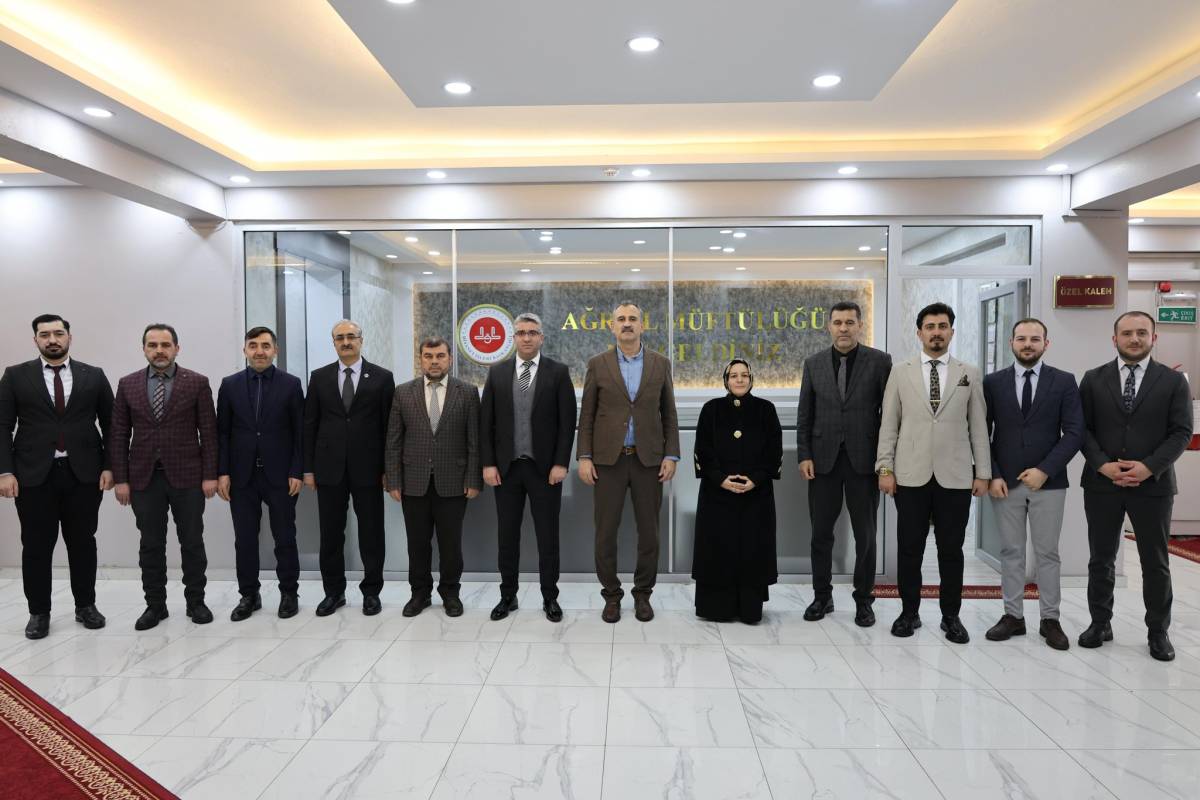 Ağrı Valisi Bozkurt’tan Müftülük ve Mahalle Ziyareti