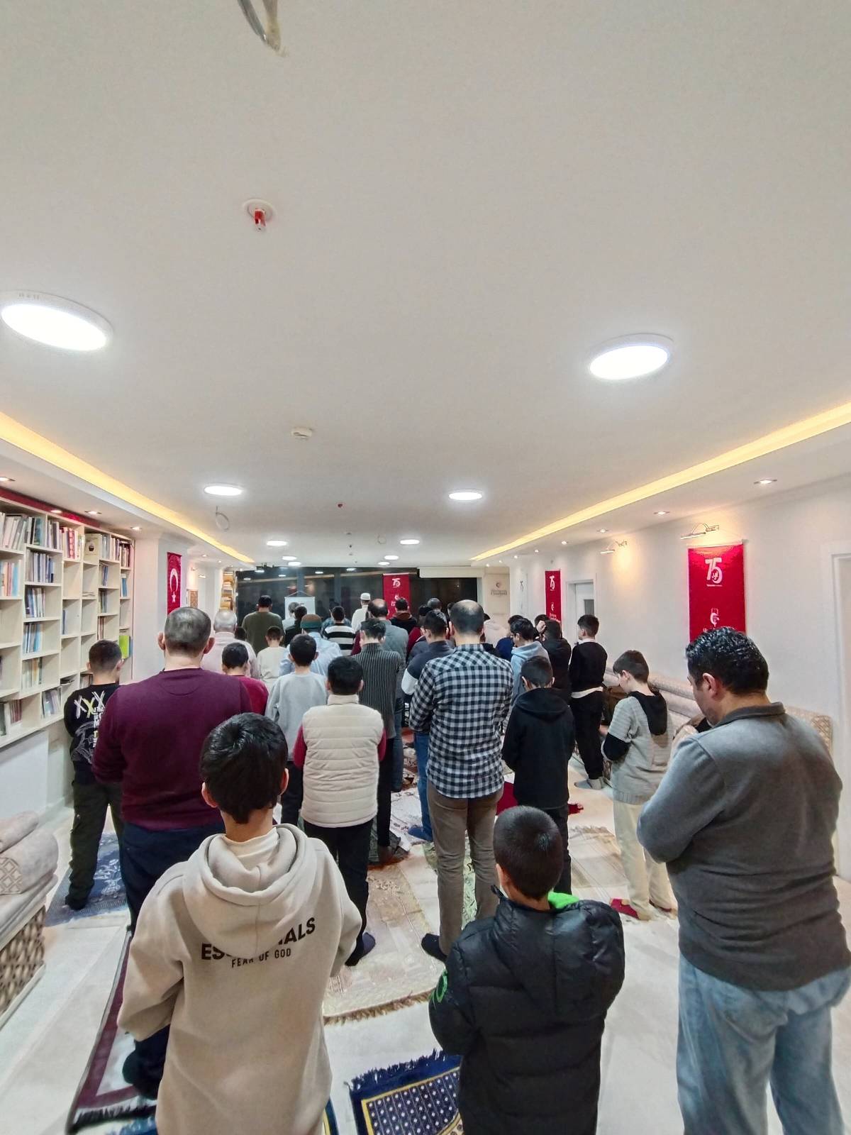 Erciş İlim Yayma’da Ramazan Bereketini Gençler Başlattı