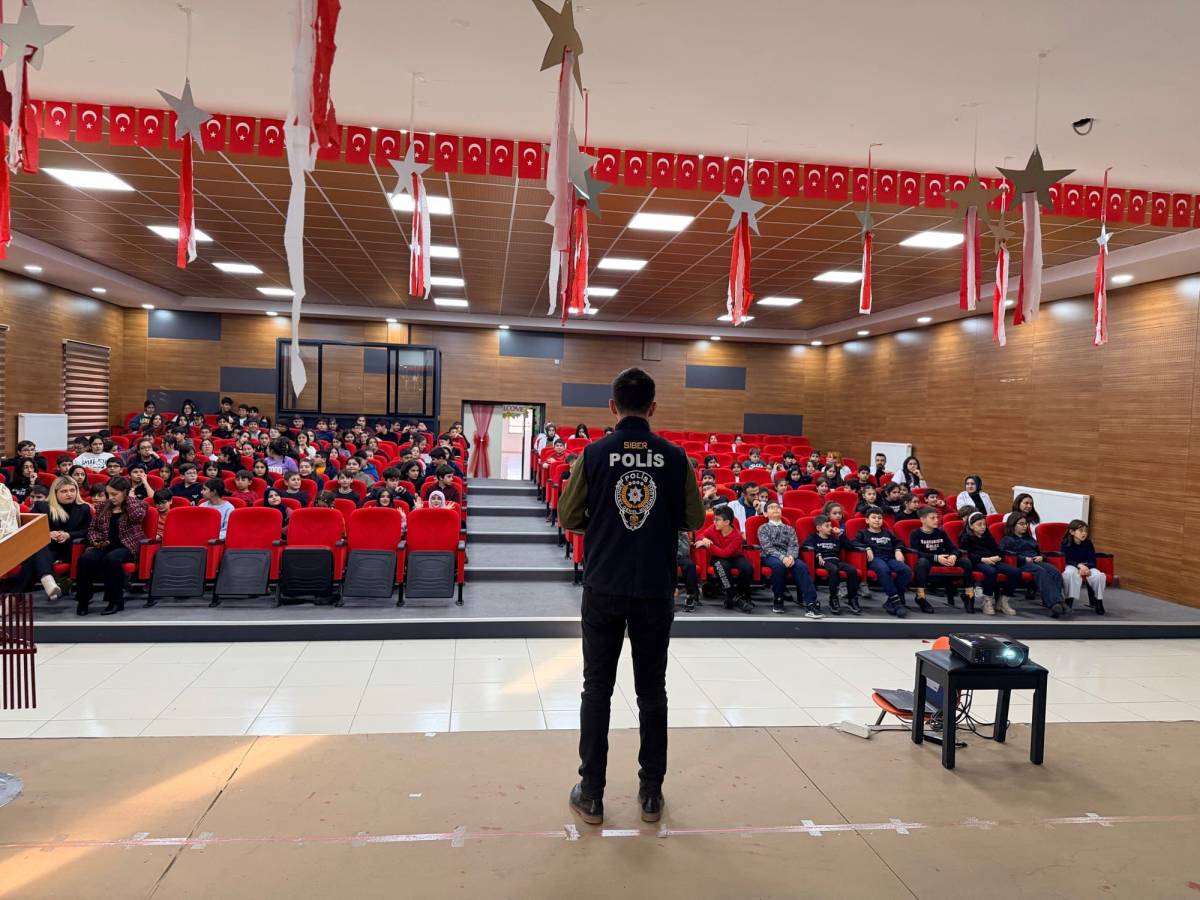 Ağrı’da Öğrencilere ve Hükümlülere Siber Güvenlik Eğitimi