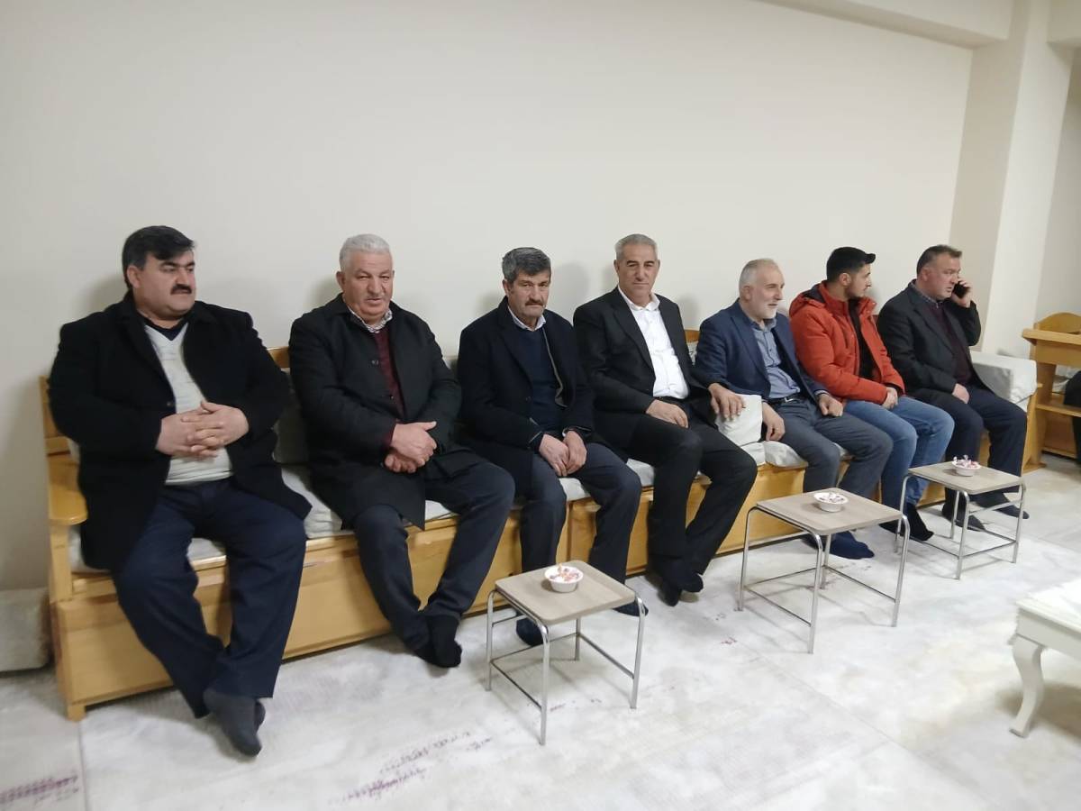 Ak Parti Erciş İlçe Başkanı Çalışkan Safa Vakfı’nın Birlik ve Kardeşlik Sofrası İftarına Katıldı