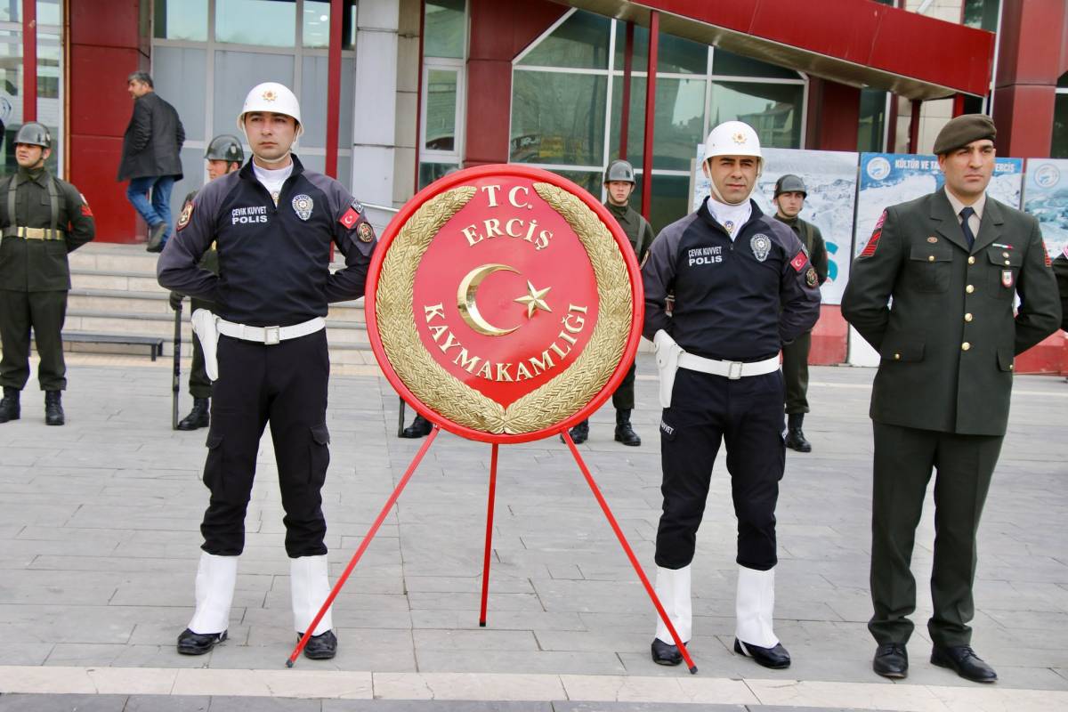 Erciş’te 18 Mart Çanakkale Zaferi ve Şehitleri Anma Günü Töreni Düzenlendi