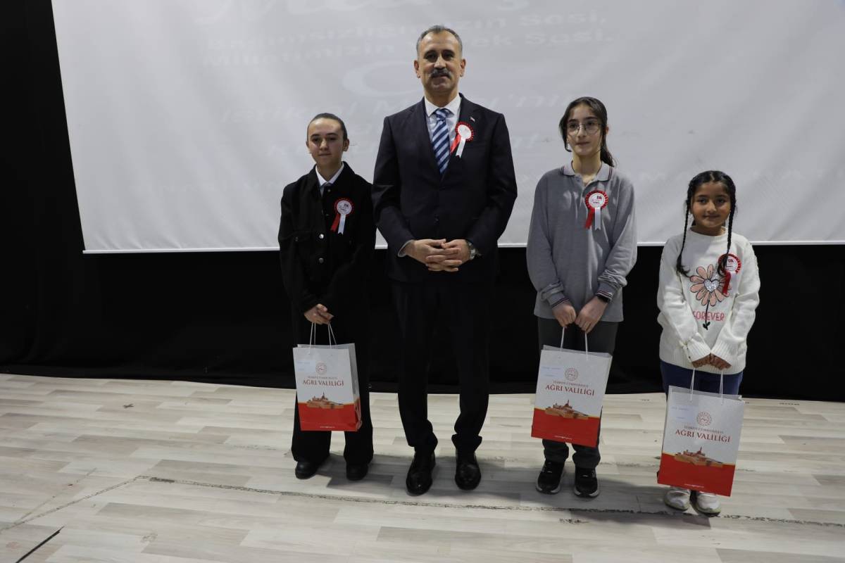 Ağrı’da İstiklal Marşı’nın kabulü ve Mehmet Akif Ersoy anıldı
