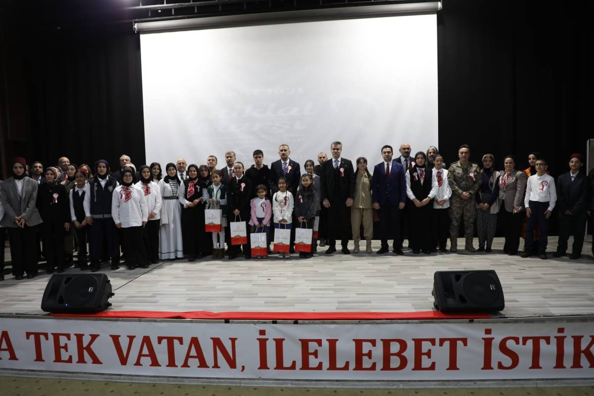 Ağrı’da İstiklal Marşı’nın kabulü ve Mehmet Akif Ersoy anıldı