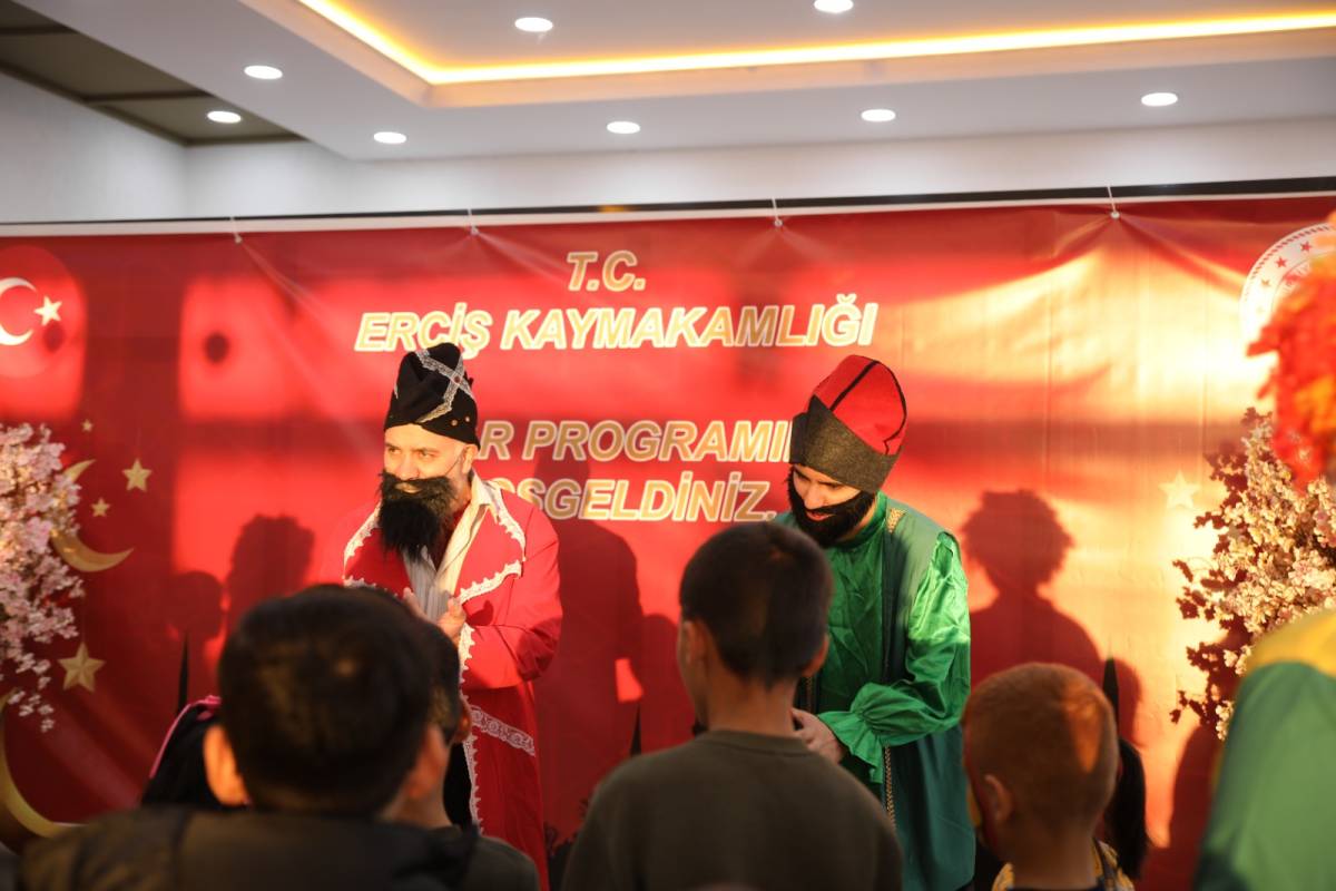Erciş’te Yetim ve Öksüz Çocuklar İçin Anlamlı İftar