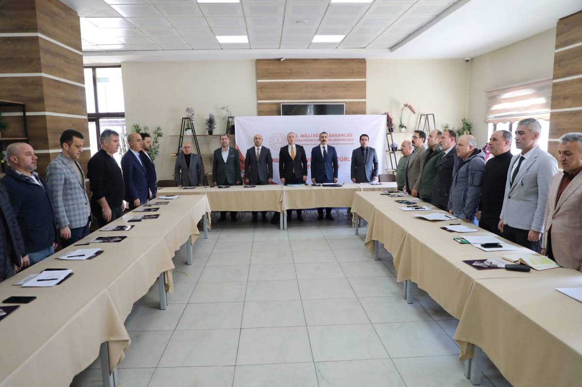 Bölge illerinden öğretmenevi yöneticileri Ağrı’da bir araya geldi