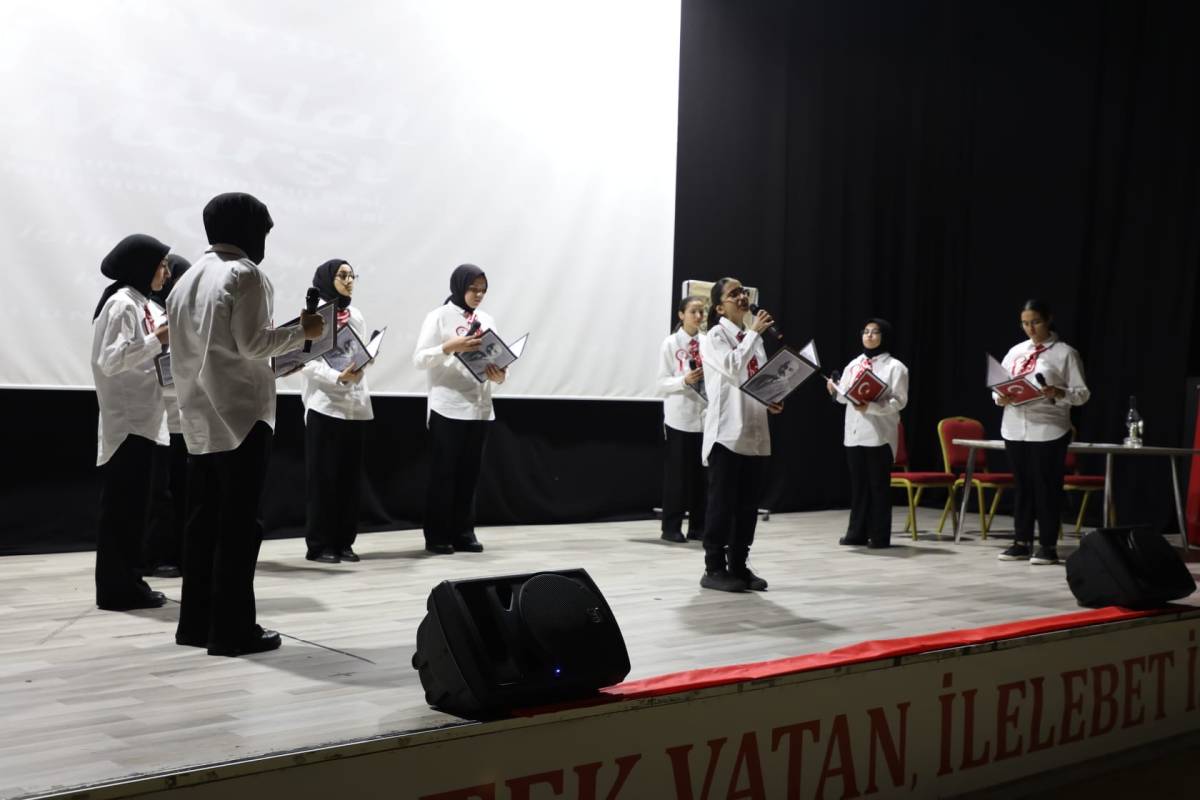 Ağrı’da İstiklal Marşı’nın kabulü ve Mehmet Akif Ersoy anıldı