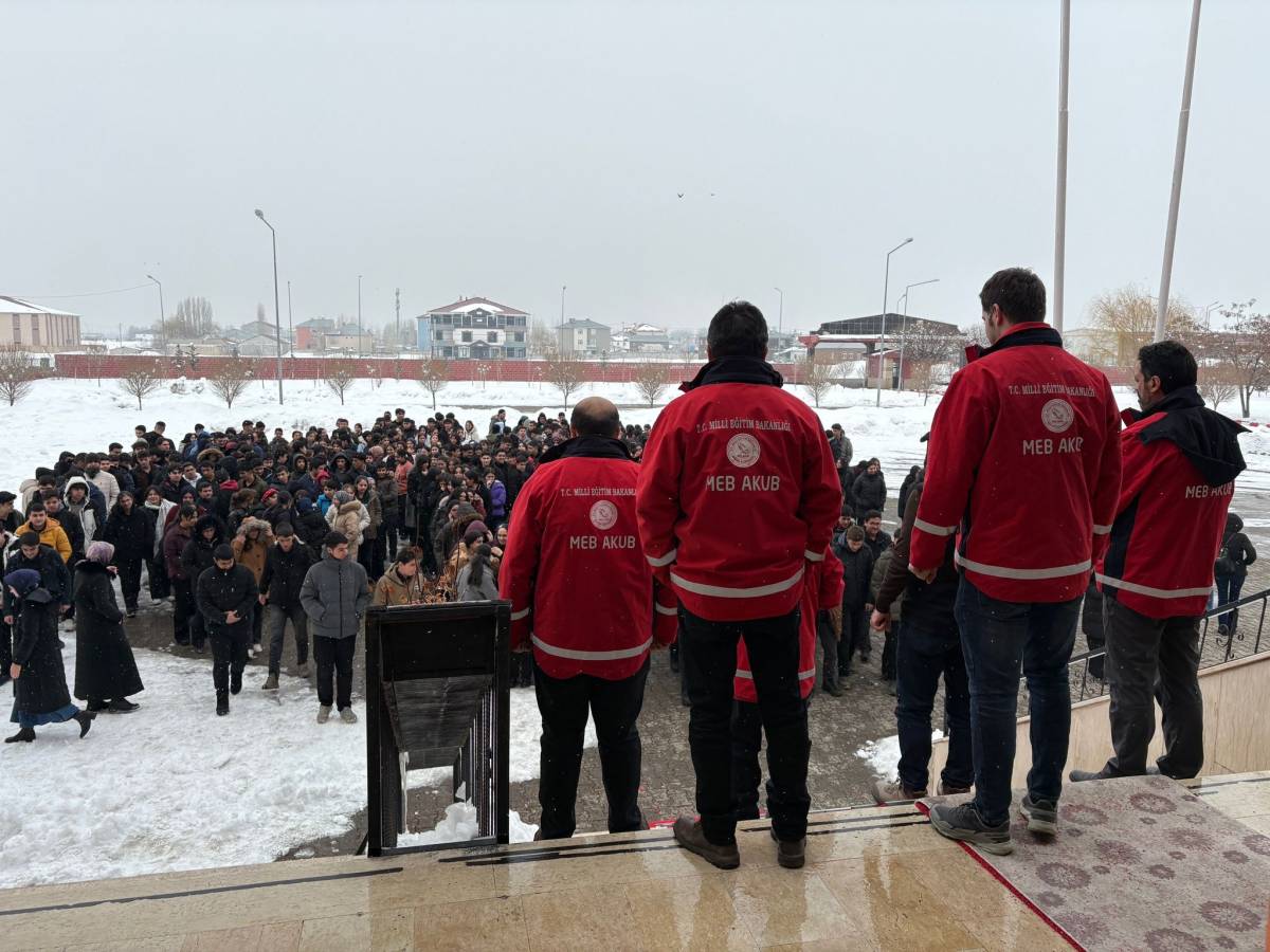 Ağrı’da okullarda “Çök-Kapan-Tutun” tatbikatı