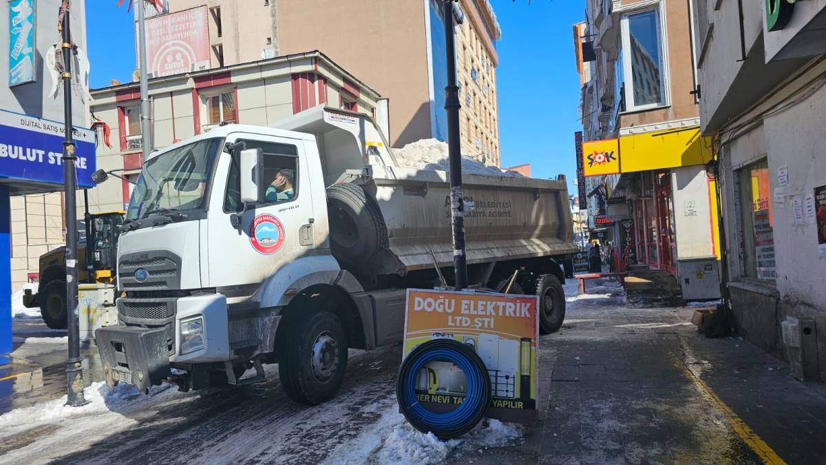 Ağrı’da kar ve buzlanmaya karşı önlemler alınıyor