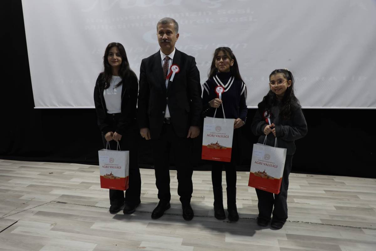 Ağrı’da İstiklal Marşı’nın kabulü ve Mehmet Akif Ersoy anıldı