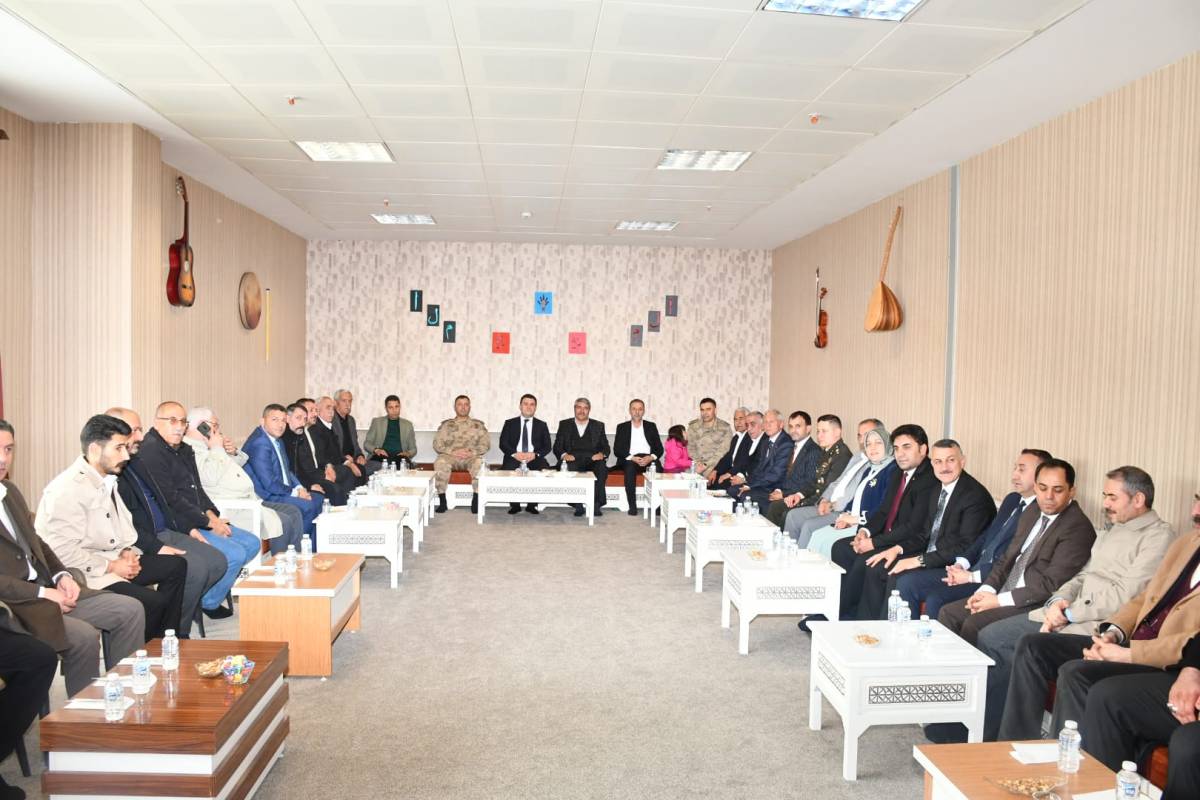 Patnos’ta Geleneksel Bayramlaşma Töreni Düzenlendi