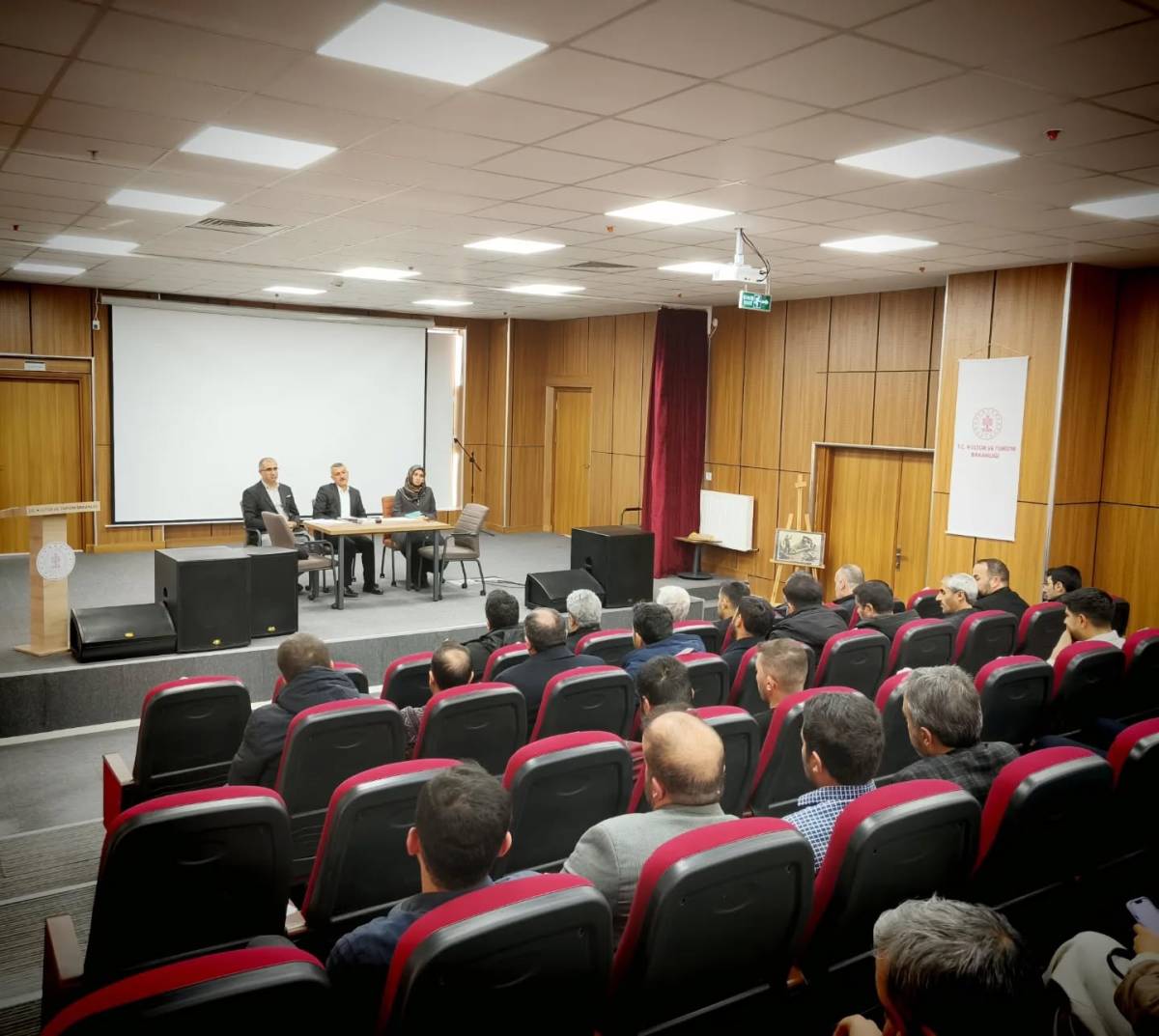 Patnos’ta Eğitimde 2. Dönem Değerlendirmesi Yapıldı